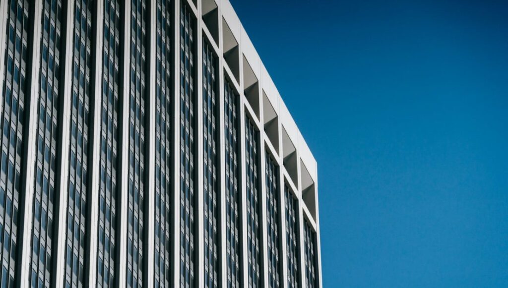 Kto korzysta z wywiadu gospodarczego i wywiadu biznesowego? Komu przydaje się wywiadownia?